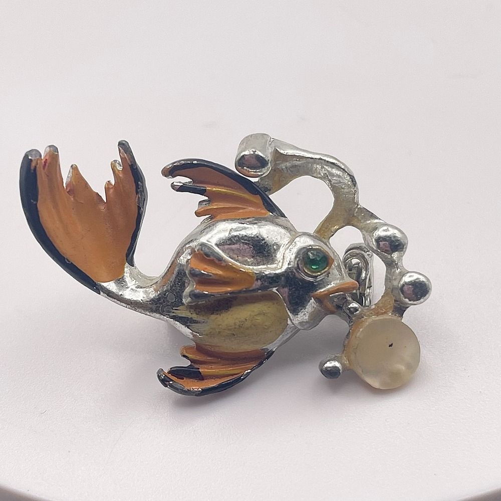 Vintage Silver Tone Enamel Fish Brooch Green Rhinestone Eye Bubble Pin 70s